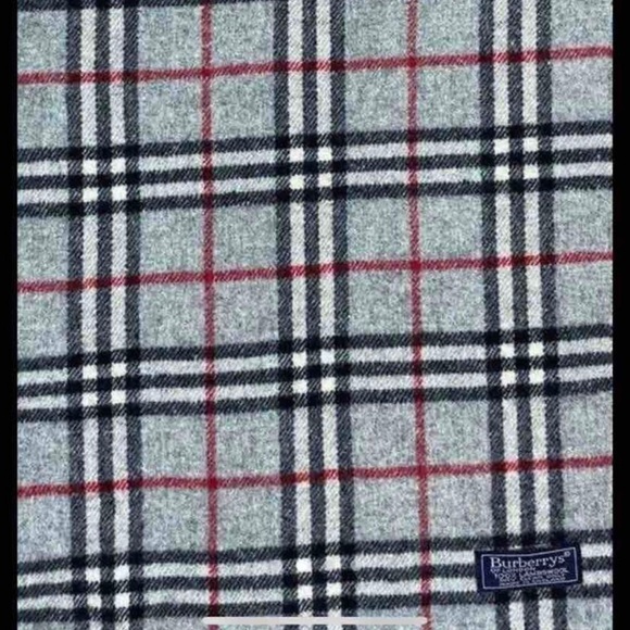 Burberry 3pcs Bundle - Burberry Crossbody/Burberry Sunglasses/Burberry Scarf - Picture 3 of 9